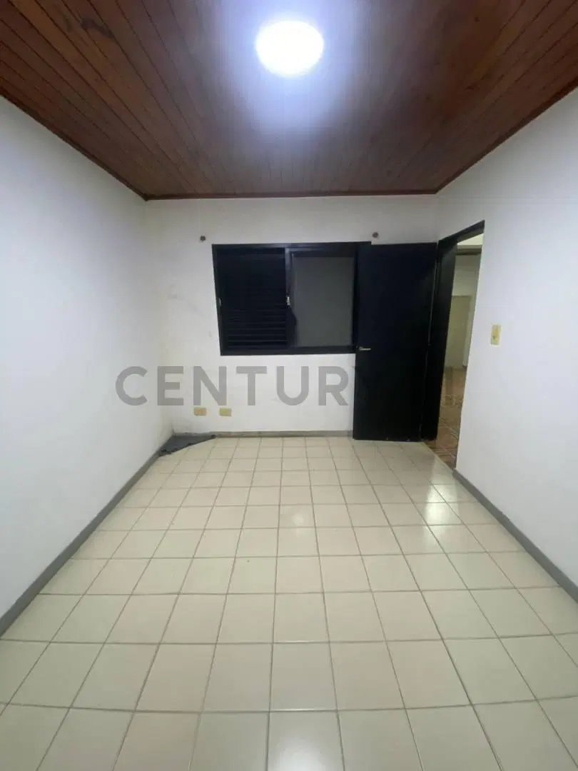 Ph de 1 Dormitorio en Venta en Los Hornos 2