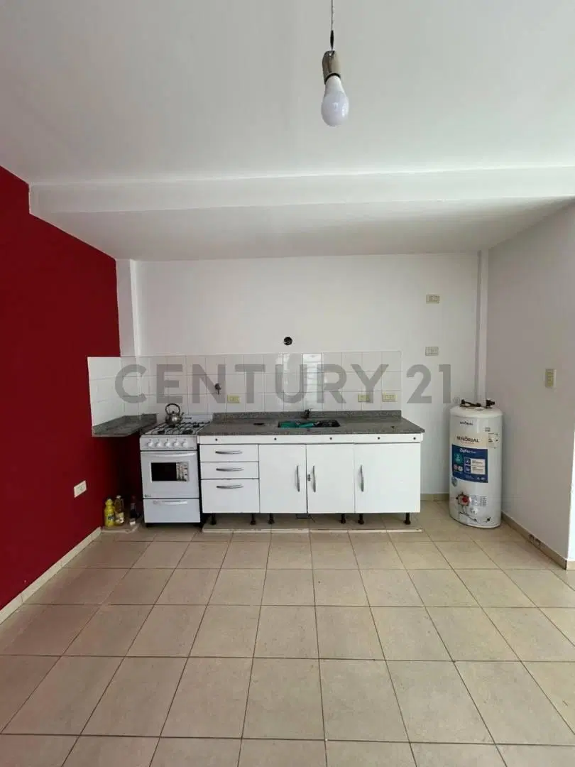 Duplex de 2 Dormitorios con Cochera en Venta en Ringuelet 5