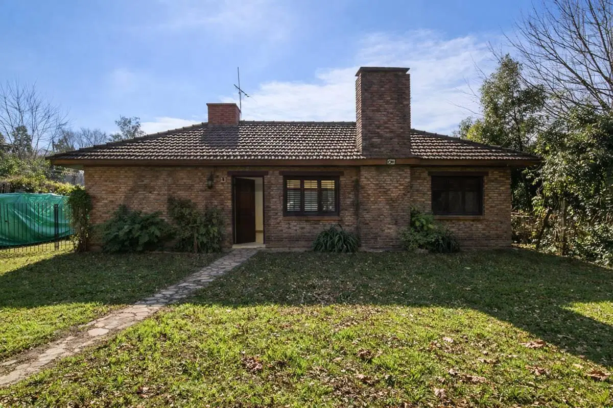 CASA DE 3 DORMITORIOS EN ALQUILER, CITY BELL 2