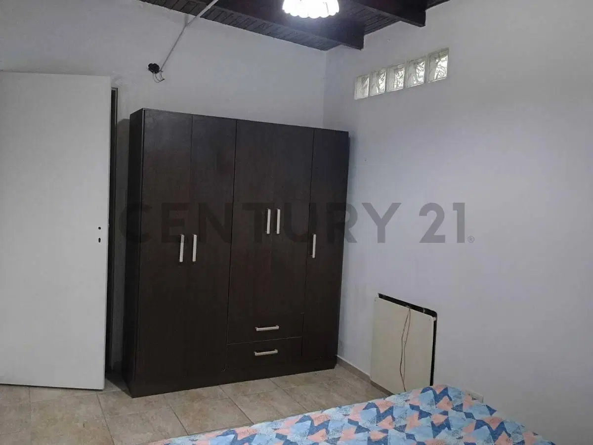 Casa de 1 Dormitorio con Cochera en Venta 5