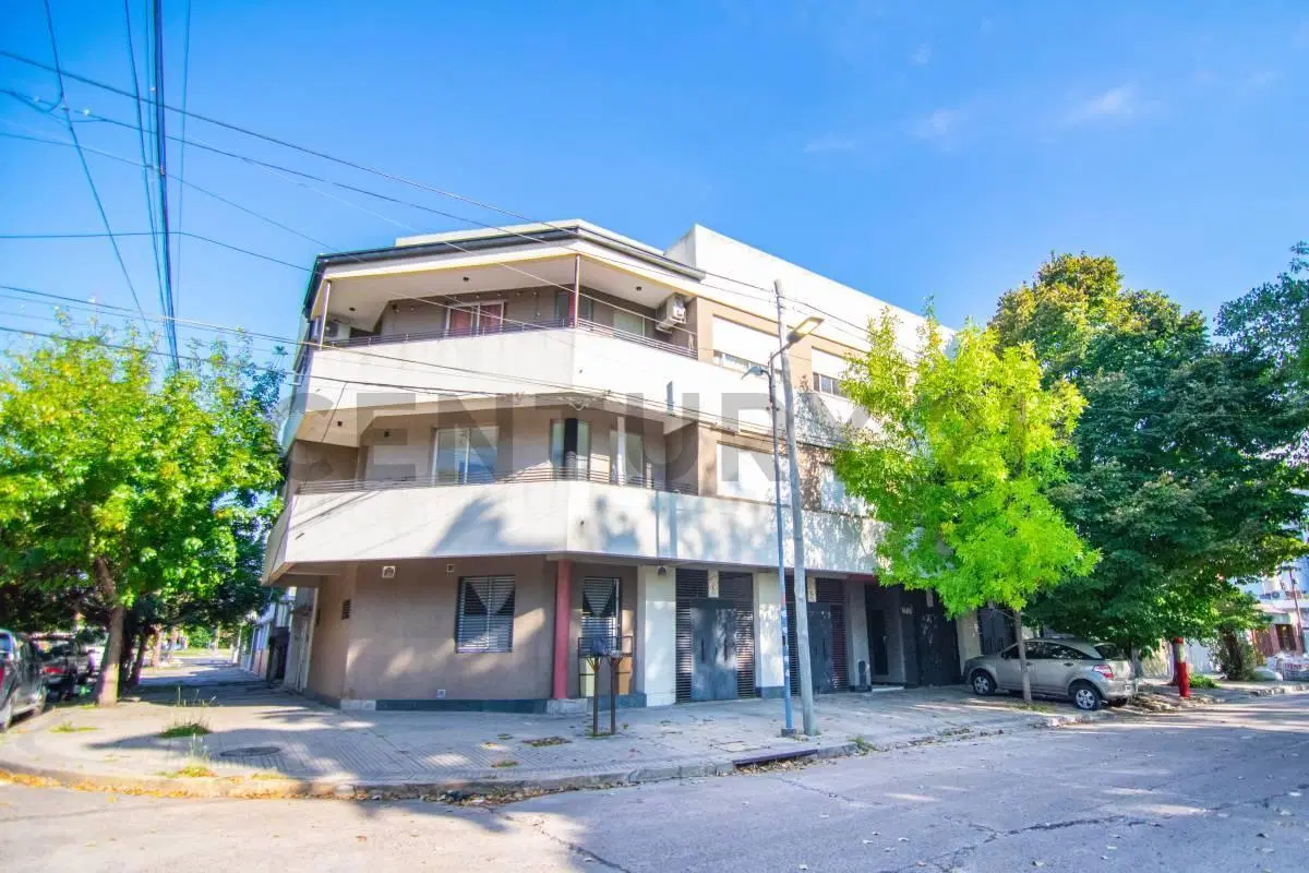 Departamento 1 dormitorio con cochera en Alquiler en La Plata 2