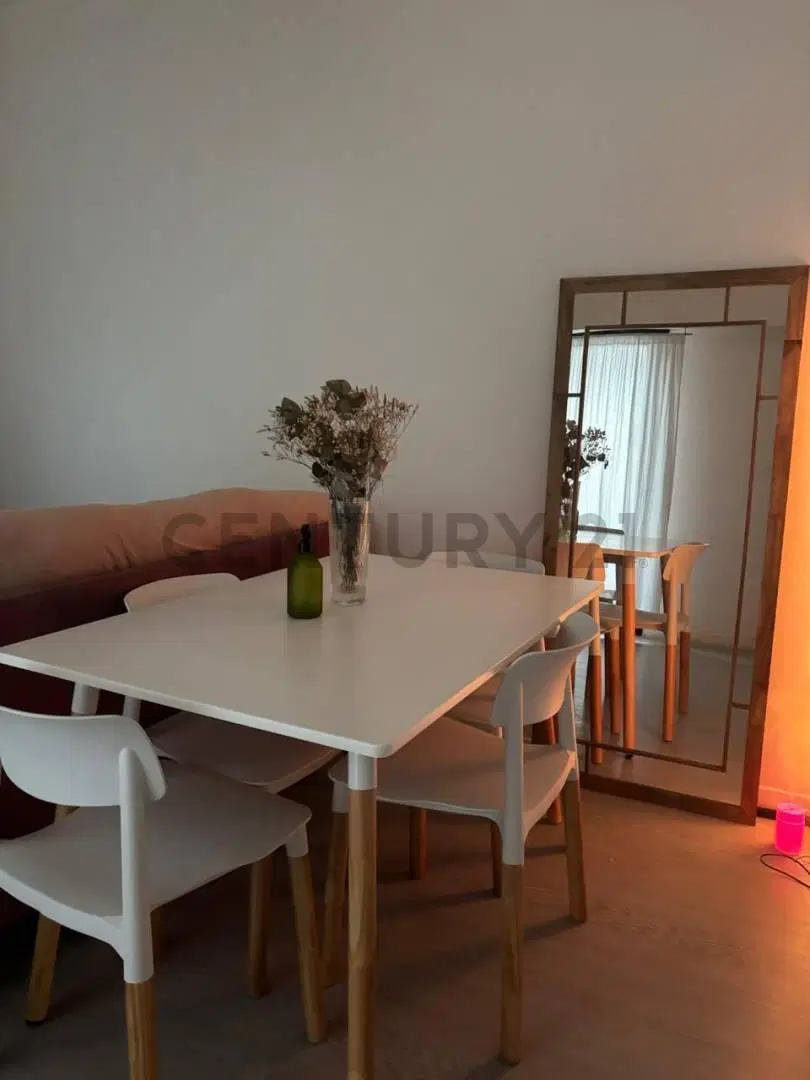 Ph de 1 Dormitorio Refaccionado a Nuevo con Patio en Venta en La Plata 1