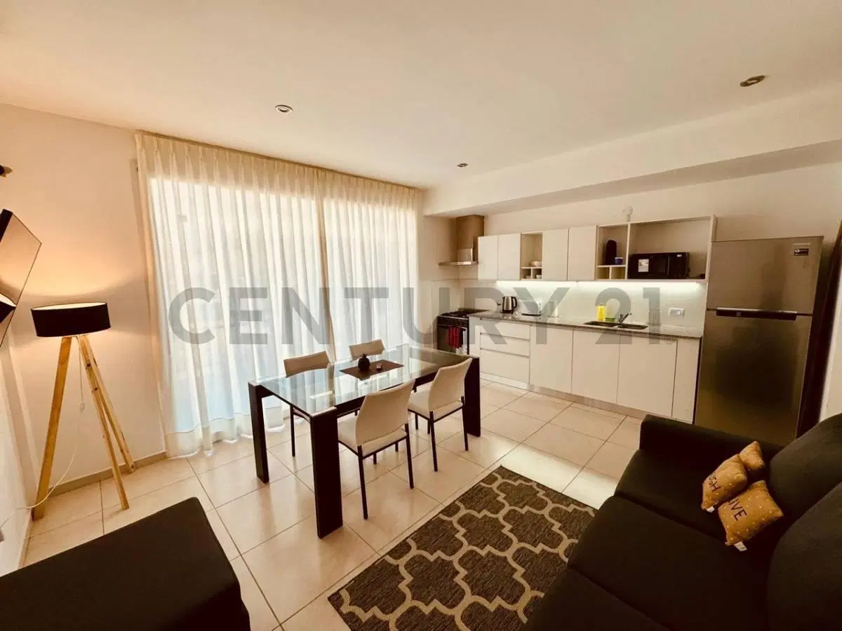 Departamento de un dormitorio con cochera en venta, La Plata 5