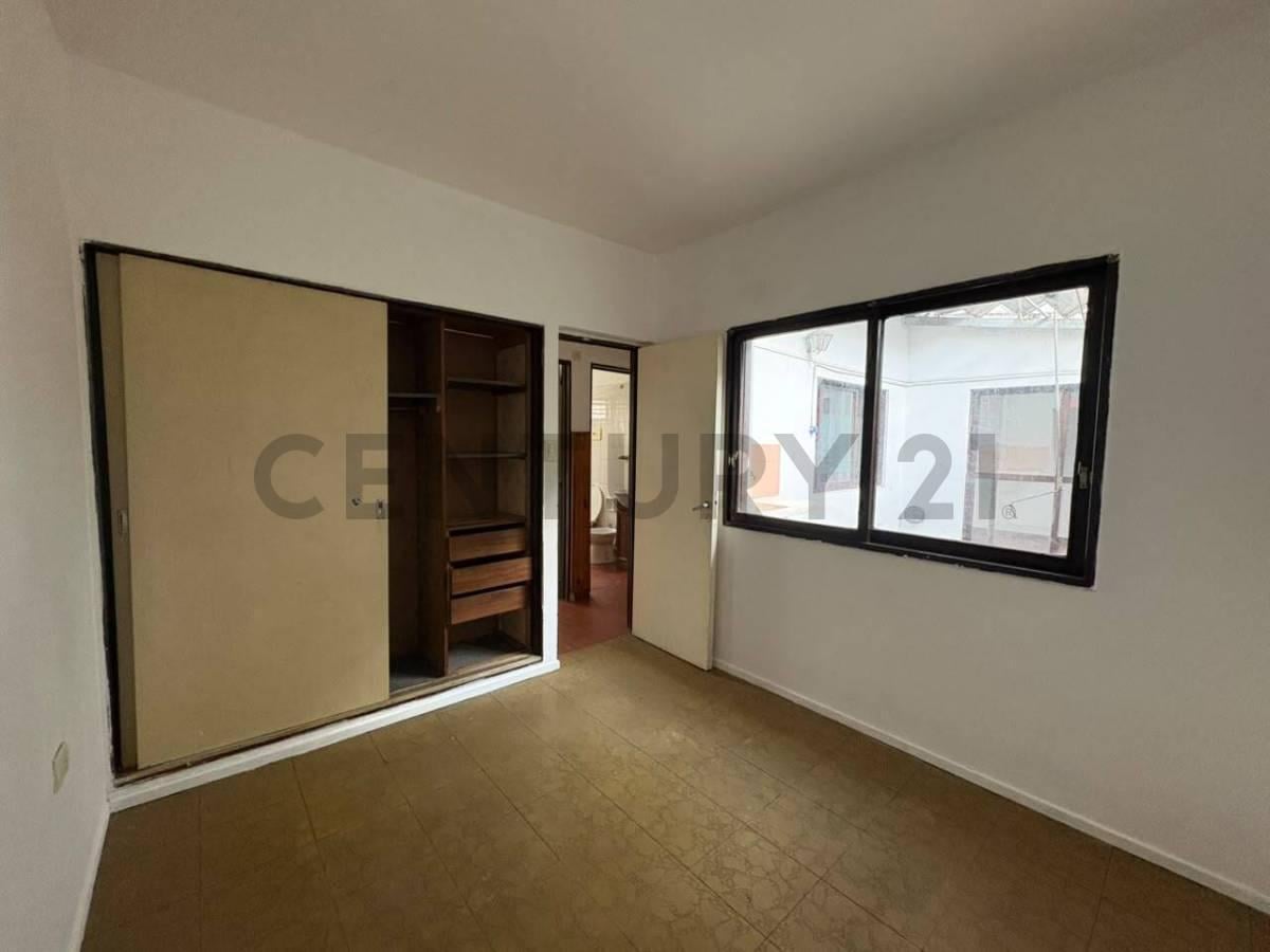 Foto de Ph de 2 Dormitorios con Patio en Venta, imagen 1