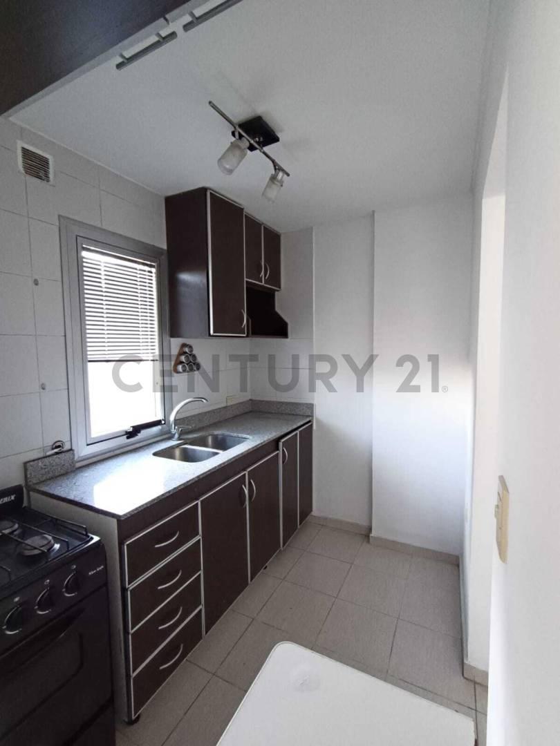 Foto de Departamento de 2 Dormitorios en Venta, imagen 3