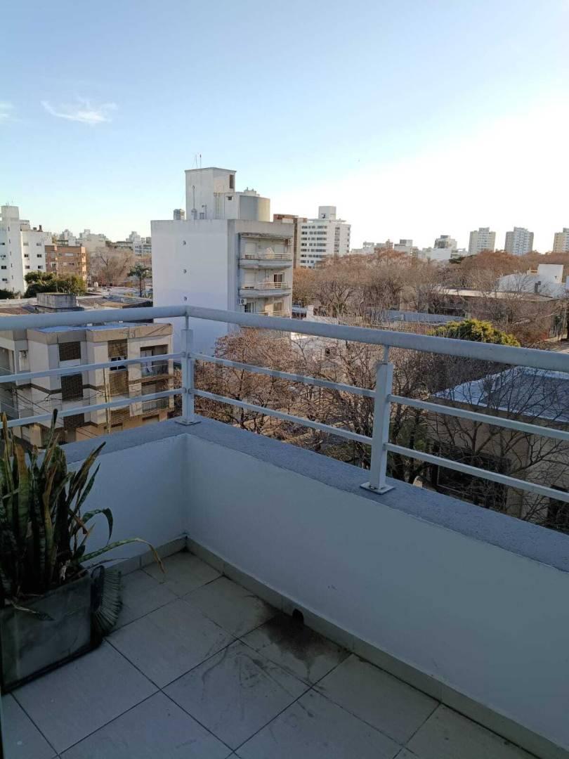 Foto de Departamento de 2 Dormitorios en Venta, imagen 2