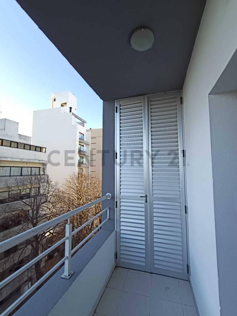 Foto de Departamento de 2 Dormitorios en Venta, imagen 1