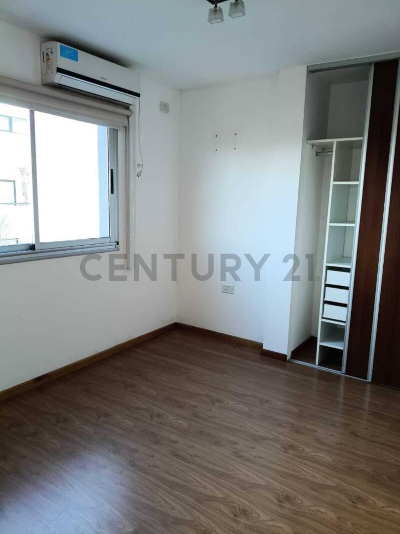 Foto de Departamento de 2 Dormitorios en Venta, imagen 4