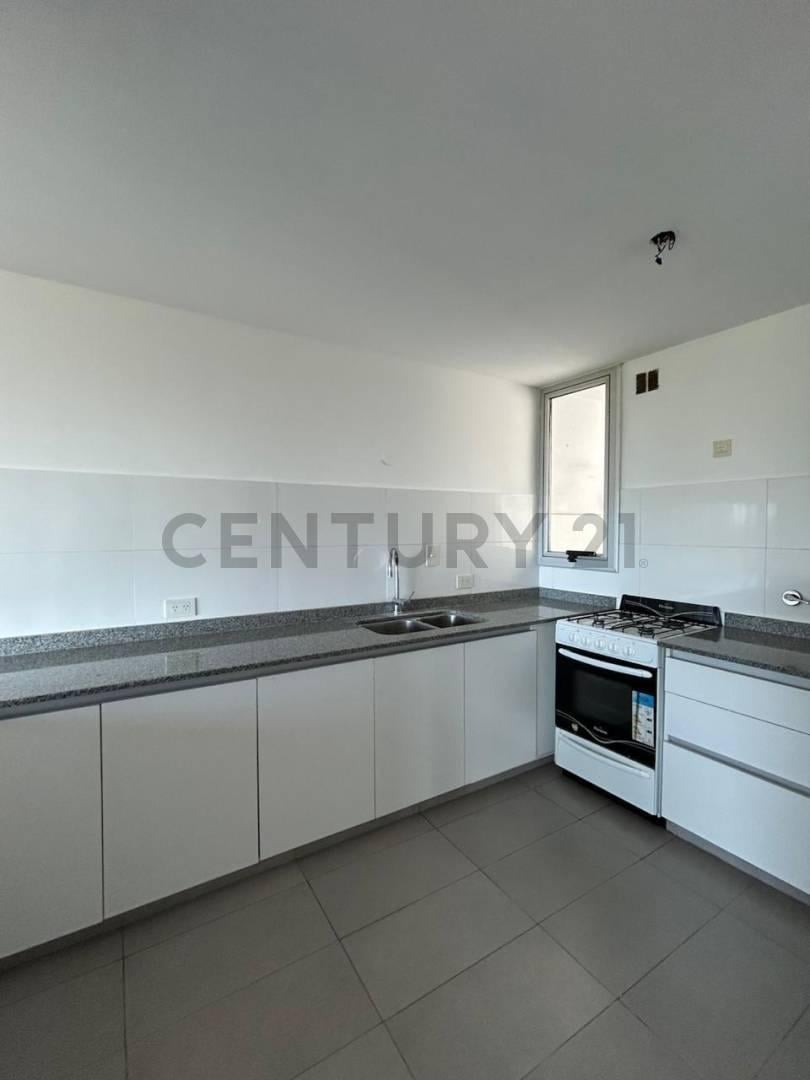 Foto de Departamento de 3 Dormitorios con 2 Cocheras en Venta-Parque San Martin, imagen 5