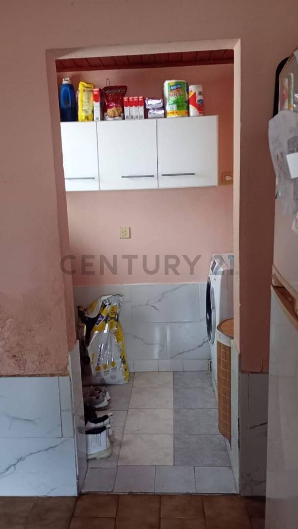 Foto de Casa de 3 Dormitorios en Venta en Berisso, imagen 2
