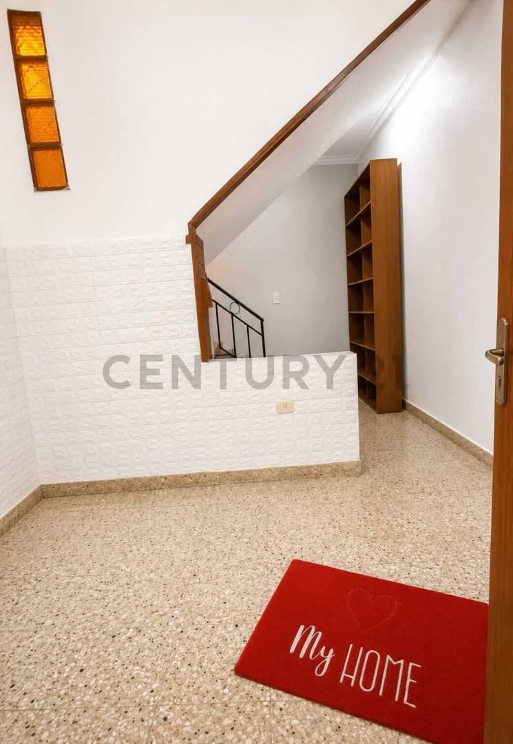 Foto de Departamento de 2 Dormitorios en Alquiler, imagen 1