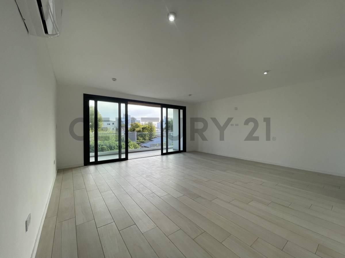 Foto de Semipiso de 2 Dormitorios con 2 Cocheras Cubiertas en Venta, imagen 4