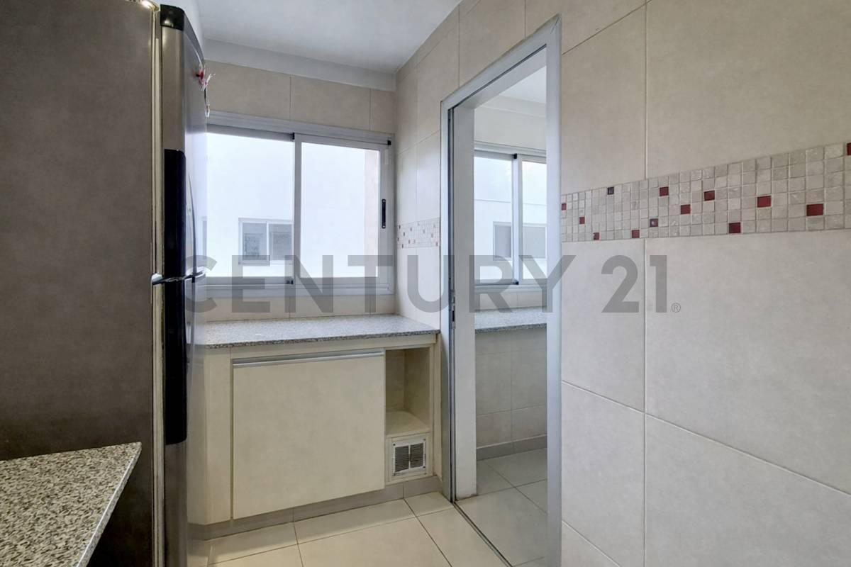 Foto de Departamento de 3 Dormitorios con Cochera en Venta, imagen 1