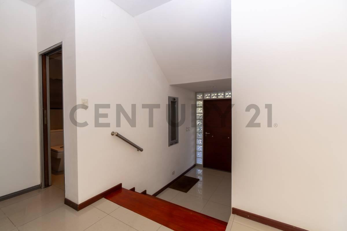 Foto de Casa de 4 Dormitorios en Venta-Fincas de Iraola I, imagen 1