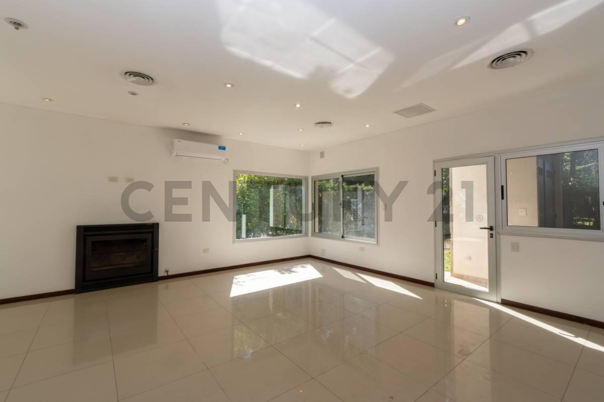 Foto de Casa de 4 Dormitorios en Venta-Fincas de Iraola I, imagen 5