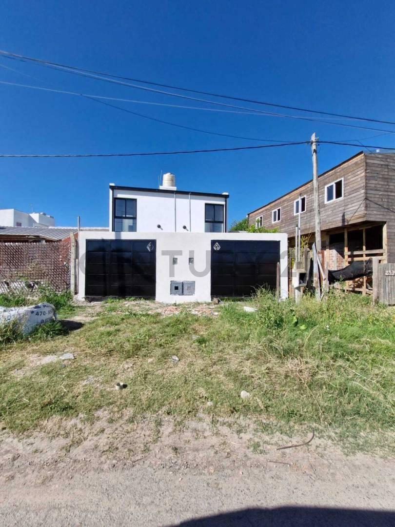 Foto de VENTA DE DUPLEX A ESTRENAR VILLA ELVIRA LA PLATA, imagen 1
