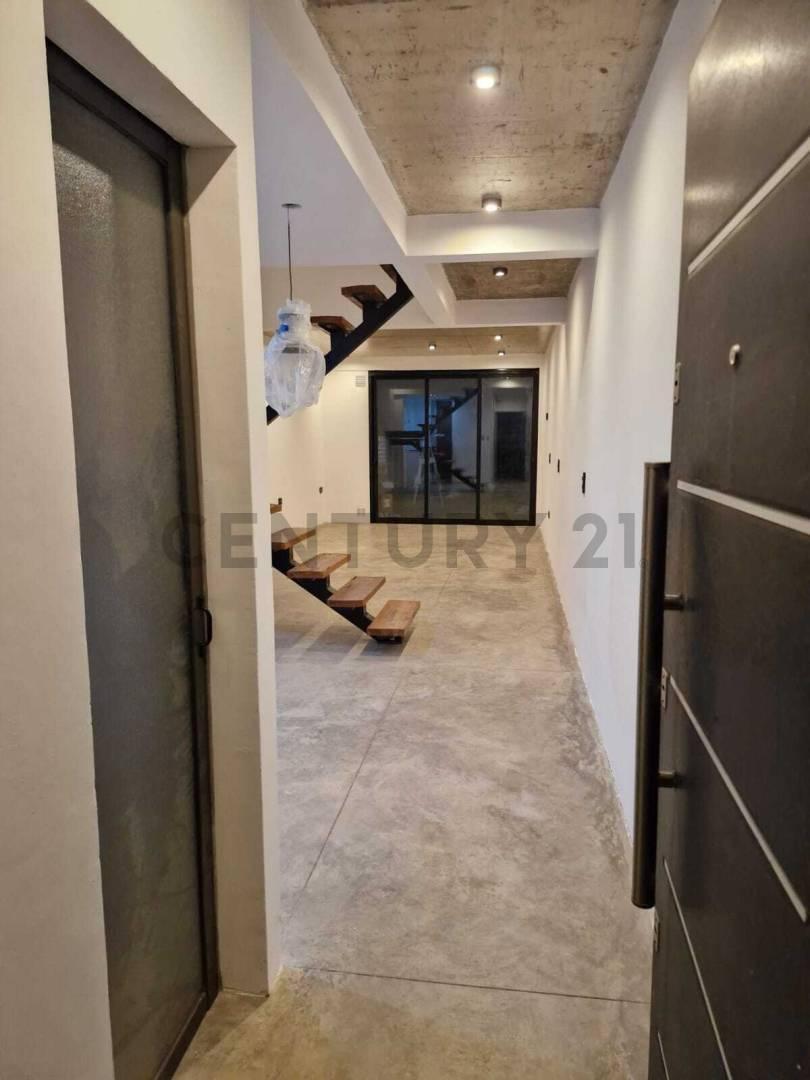Foto de VENTA DE DUPLEX A ESTRENAR VILLA ELVIRA LA PLATA, imagen 2