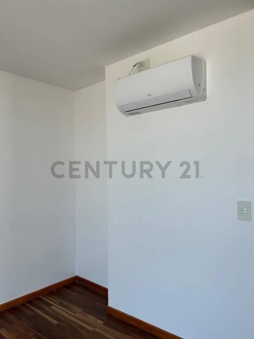 Foto de Departamento de 3 Dormitorios con 2 Cocheras en Venta-Parque San Martin, imagen 1