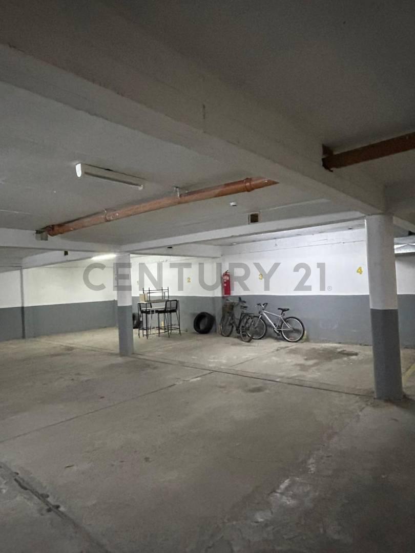Foto de Departamento de 3 Dormitorios con 2 Cocheras en Venta-Parque San Martin, imagen 3