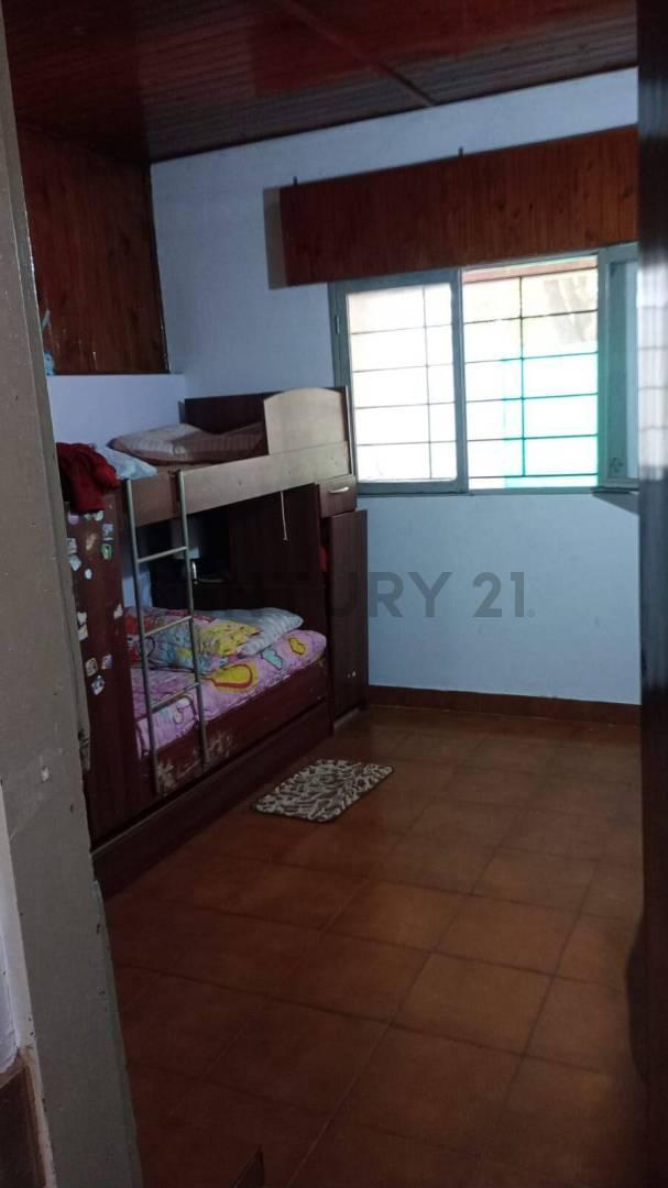 Foto de Casa de 3 Dormitorios en Venta en Berisso, imagen 2