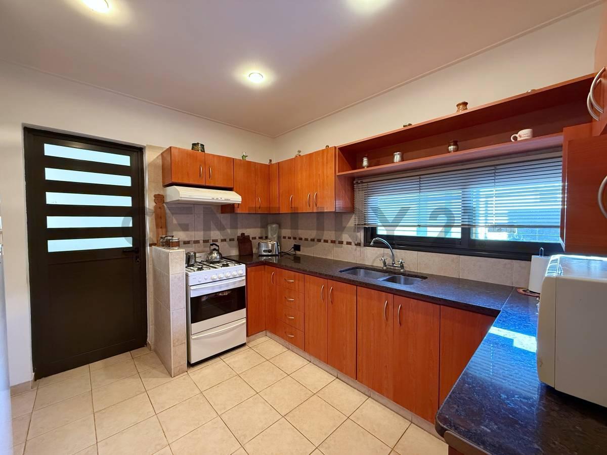 Foto de Casa de 2 Dormitorios en Venta en Abasto, imagen 4
