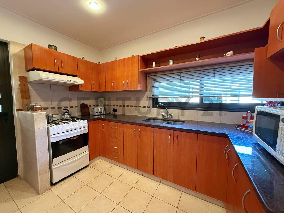 Foto de Casa de 2 Dormitorios en Venta en Abasto, imagen 2