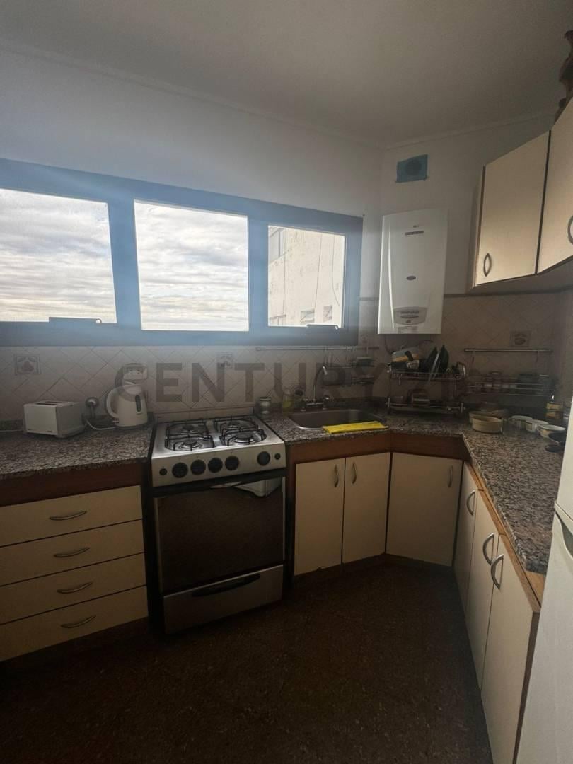 Foto de Departamento de 2 Dormitorios en Venta, imagen 2