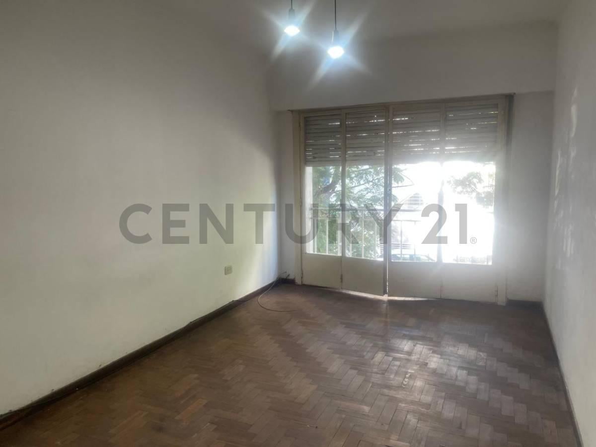 Foto de Departamento de 3 Dormitorios en Alquiler, imagen 3