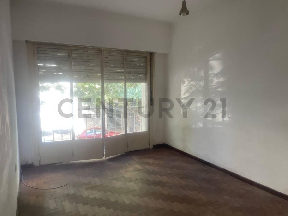 Foto de Departamento de 3 Dormitorios en Alquiler, imagen 1