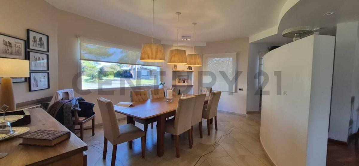 Foto de Casa de 4 dormitorios en Venta en Los Ceibos, imagen 4