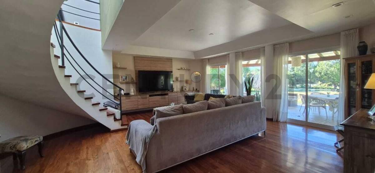 Foto de Casa de 4 dormitorios en Venta en Los Ceibos, imagen 1