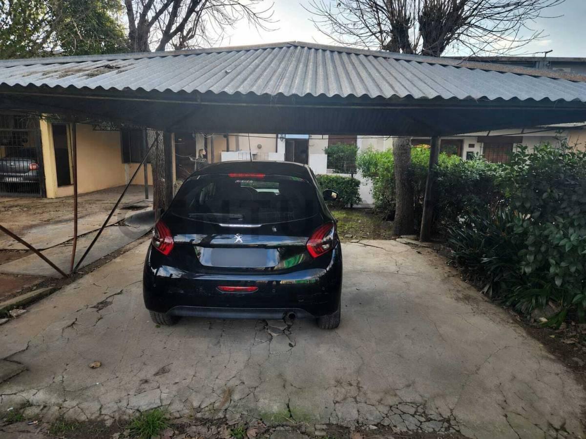 Foto de Ph de 2 Dormitorios en Venta en Tolosa, imagen 2