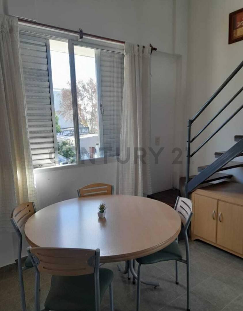 Foto de Duplex de 1 Dormitorio Amoblado en Alquiler, imagen 3