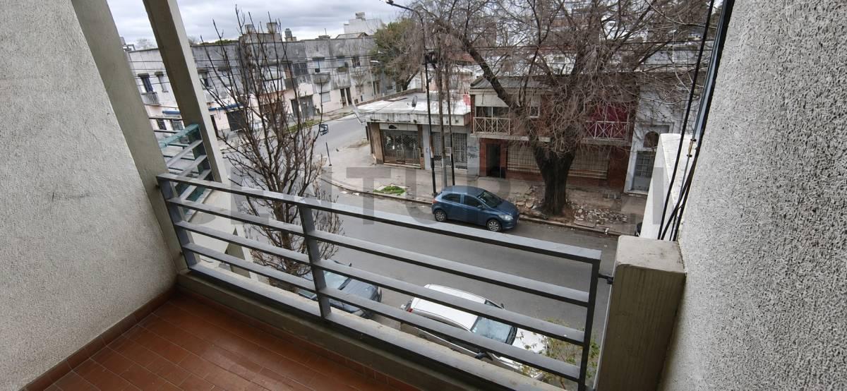 Foto de Departamento de 1 Dormitorio con Balcon en Venta, imagen 2