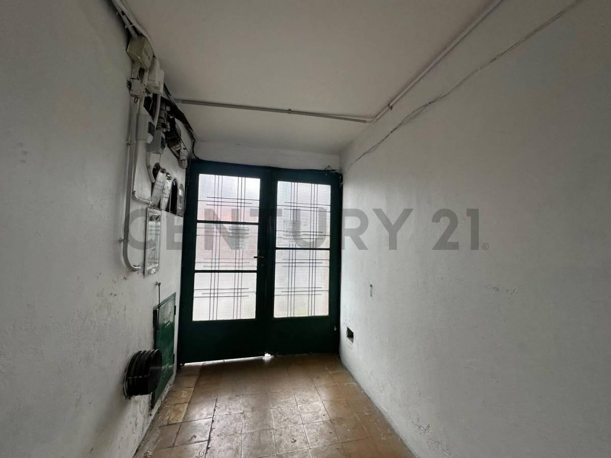 Foto de Monoambiente con Patio en Venta en La Plata, imagen 5