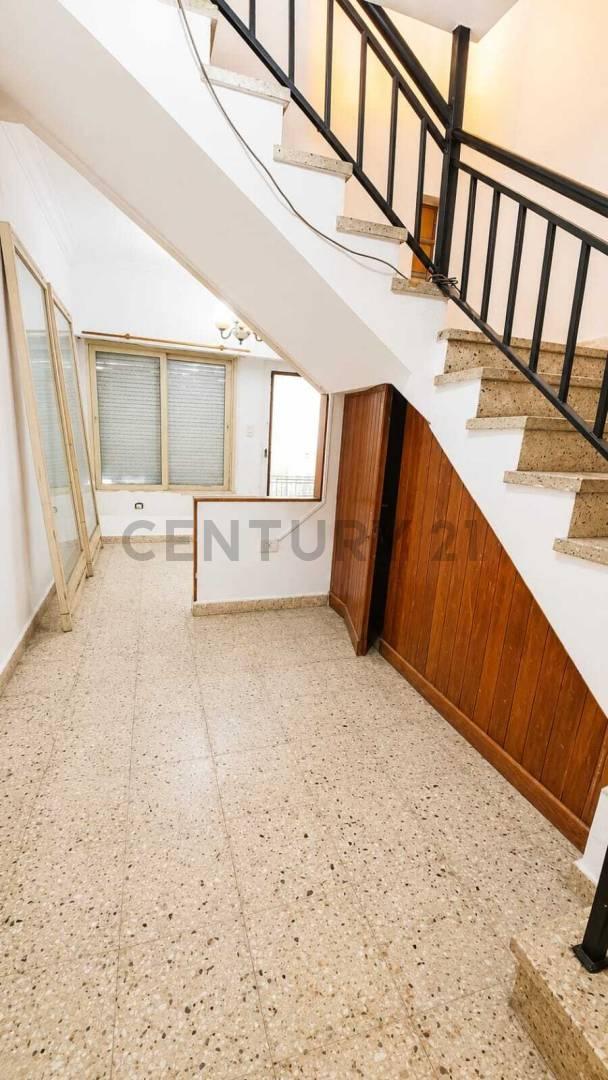 Foto de Departamento de 2 Dormitorios en Alquiler, imagen 2