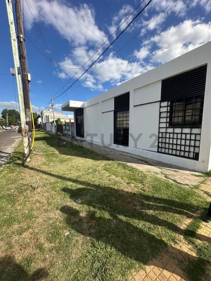 Foto de Local Comercial en Venta en Los Hornos, imagen 1