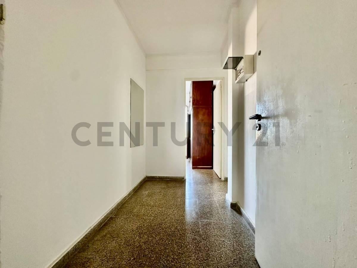 Foto de Departamento Tipo Dúplex Refaccionado a Nuevo en Venta, imagen 4