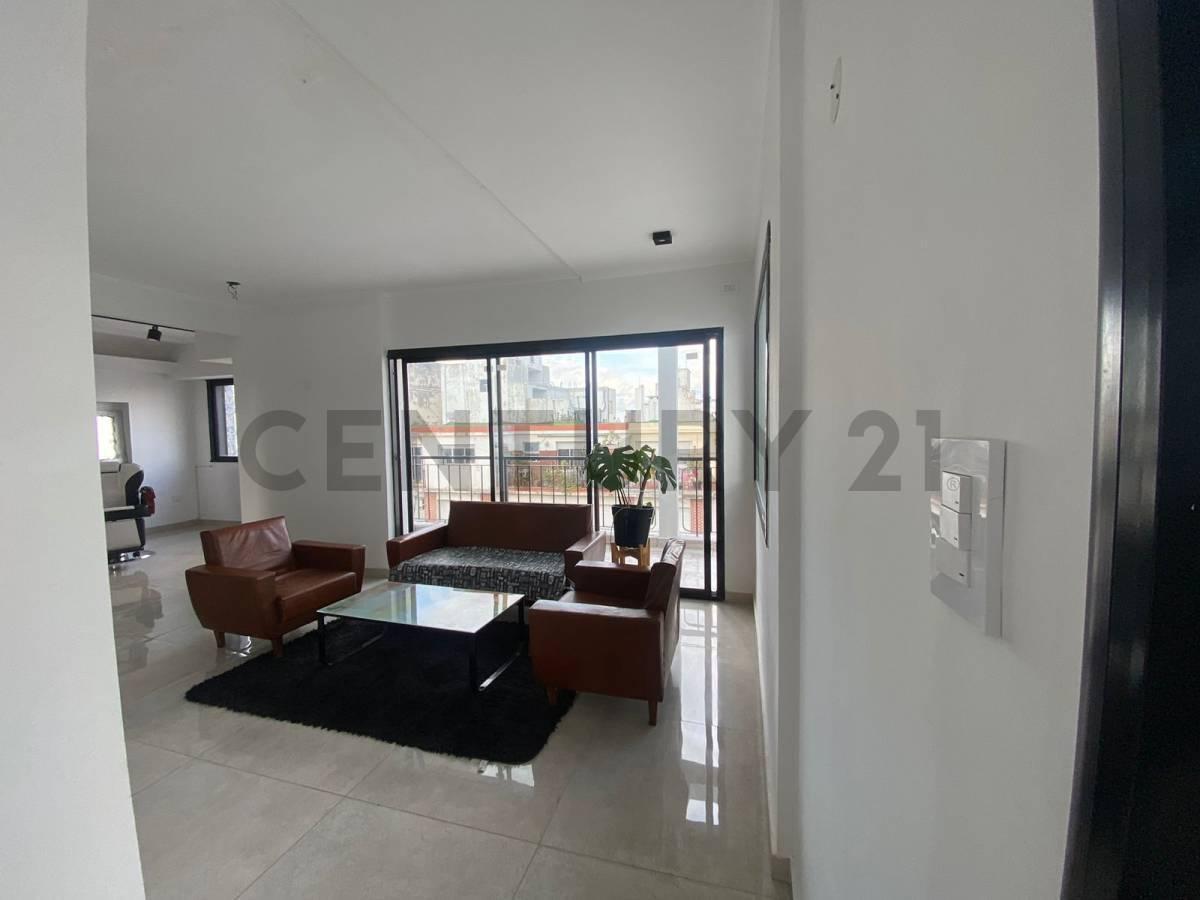 Foto de Departamento de 2 Dormitorios Refaccionado a Nuevo, imagen 3