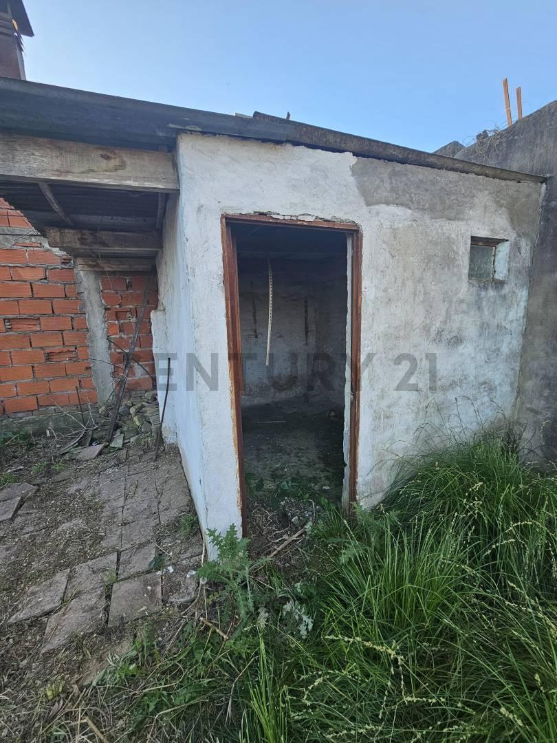 Foto de Casa a Reciclar en Venta en Los Hornos, imagen 5