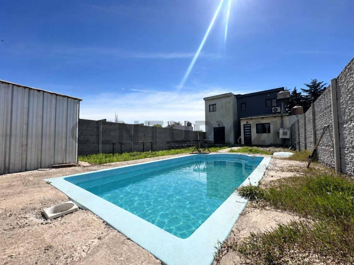 Foto de Casa de 3 dormitorios con Pileta en Venta en Sicardi, imagen 5