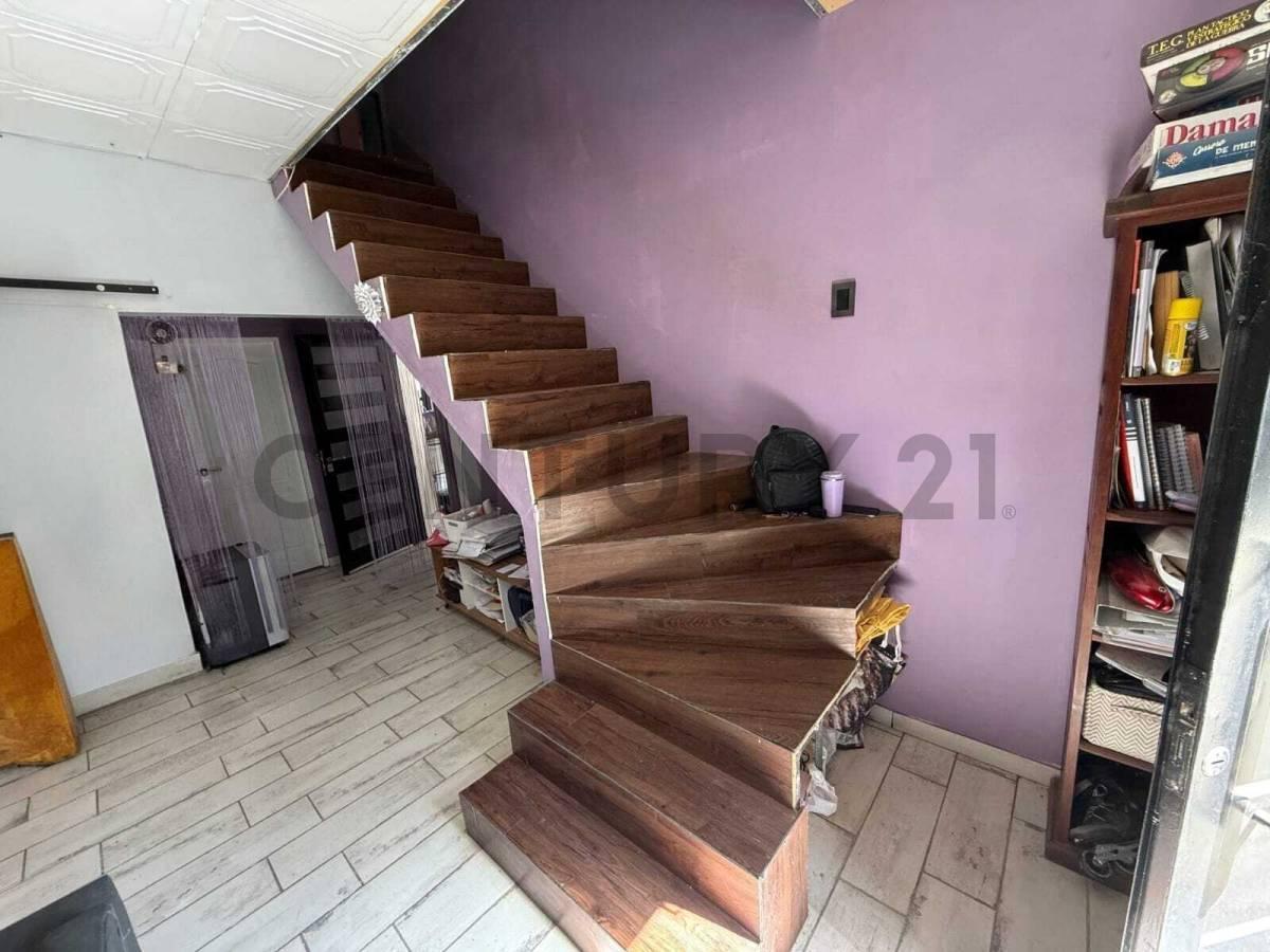 Foto de Casa de 3 dormitorios con Pileta en Venta en Sicardi, imagen 2