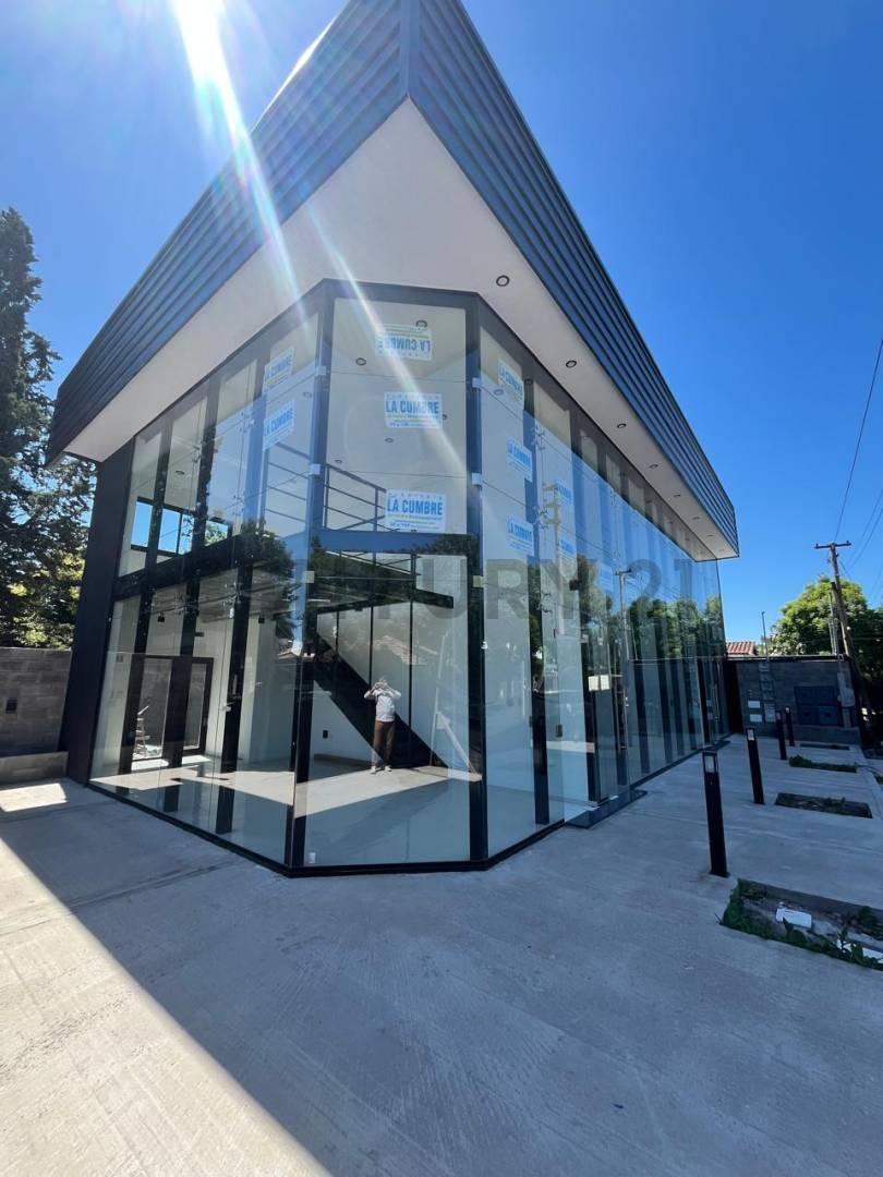 Foto de Local comercial con cochera a estrenar, en venta en Gonnet, La Plata, imagen 3