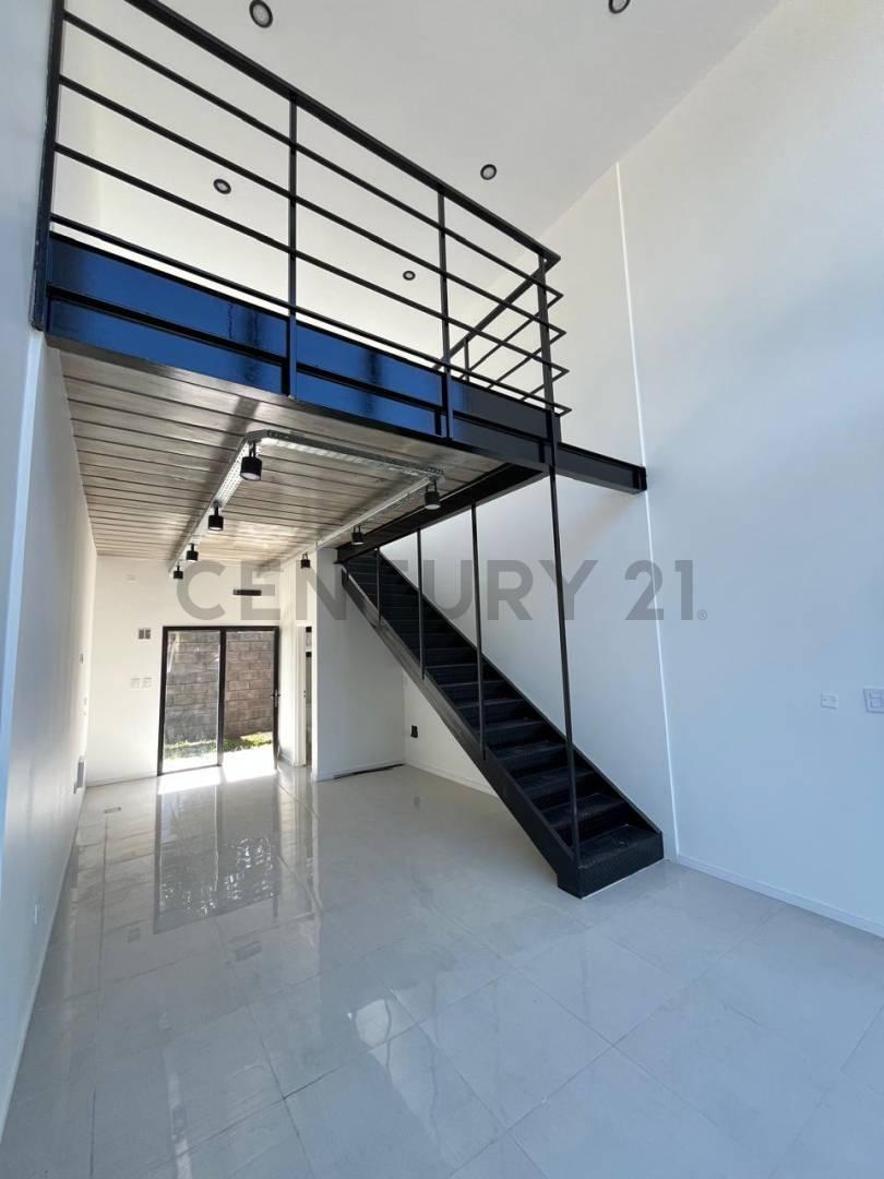 Foto de Local comercial con cochera a estrenar, en venta en Gonnet, La Plata, imagen 2
