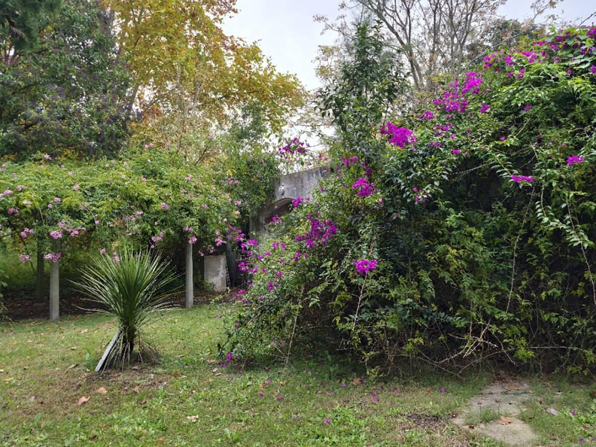Foto de Casa de 4 Dormitorios en Venta en El Rodeo, imagen 4