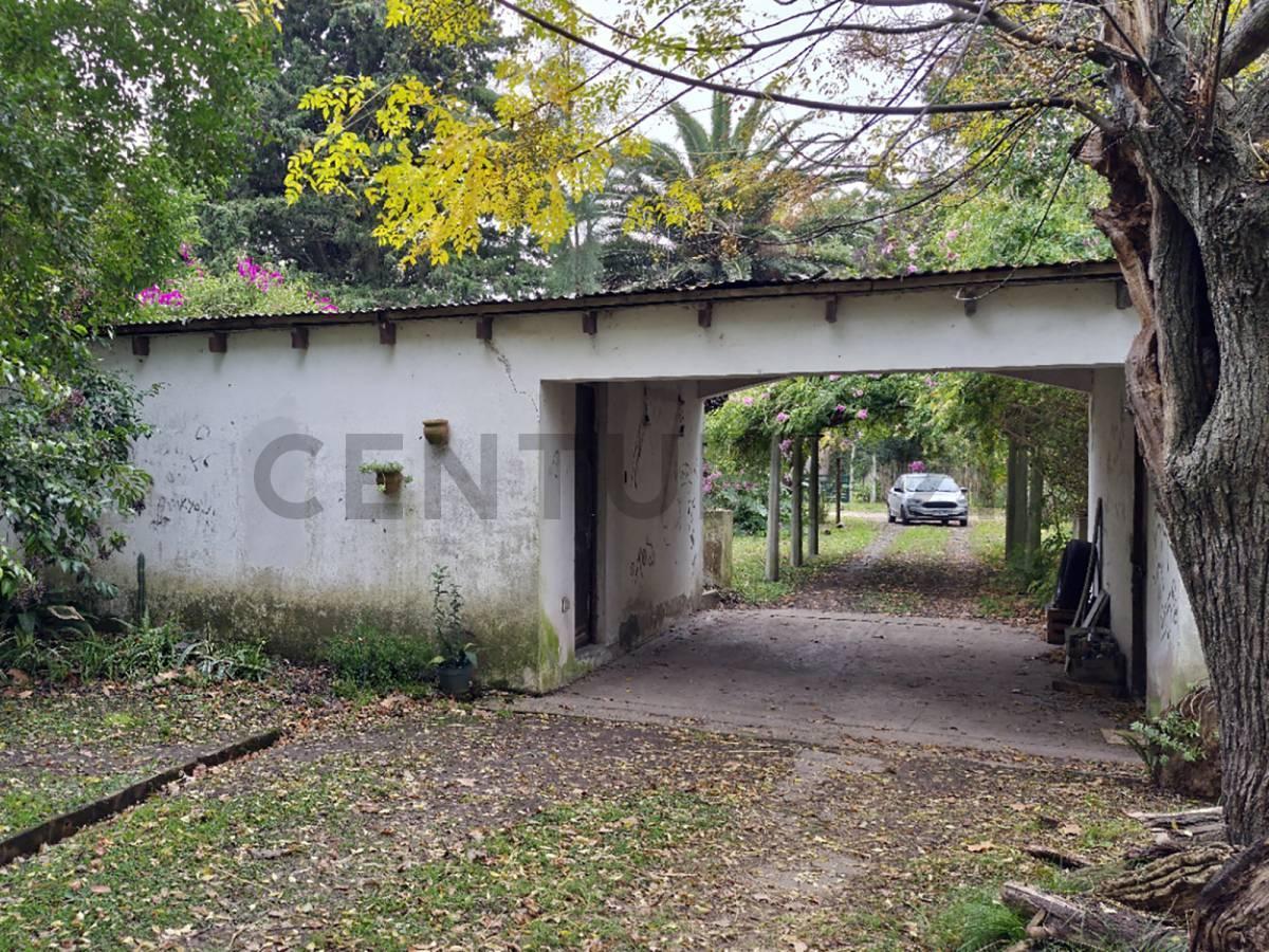Foto de Casa de 4 Dormitorios en Venta en El Rodeo, imagen 2