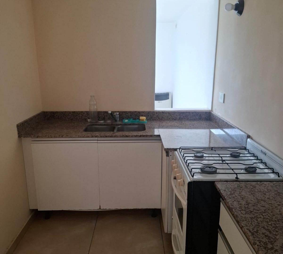 Foto de Departamento en alquiler en La Plata, imagen 5