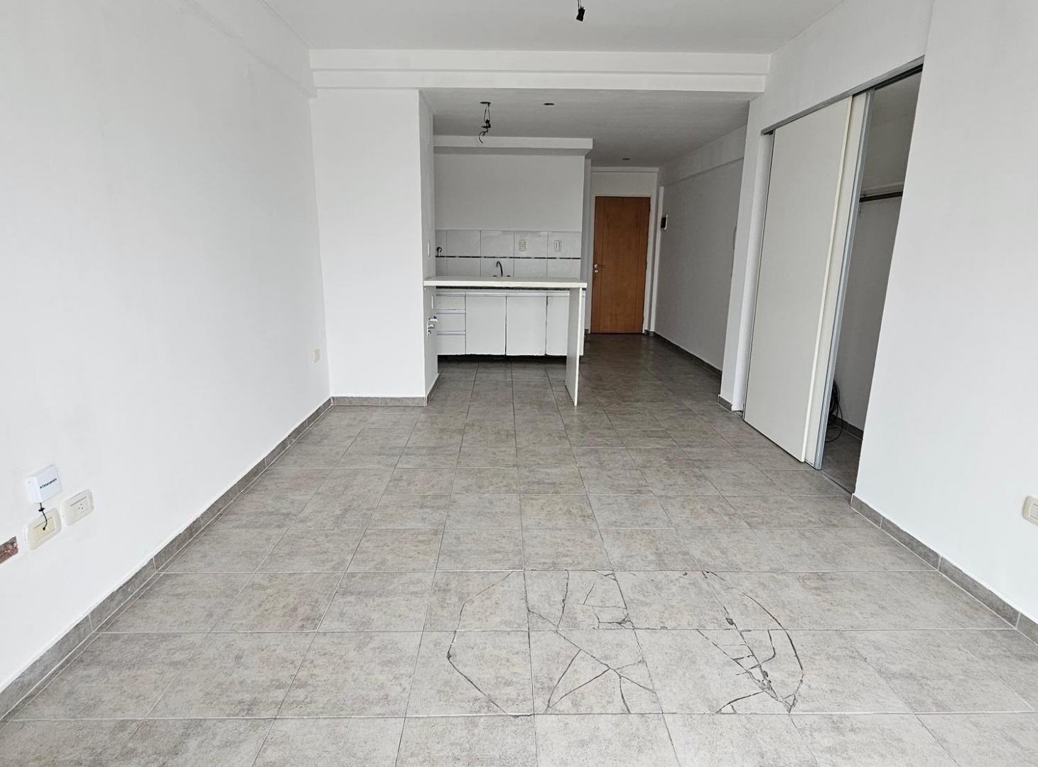 Foto de Monoambiente con Balcón en Alquiler, imagen 2