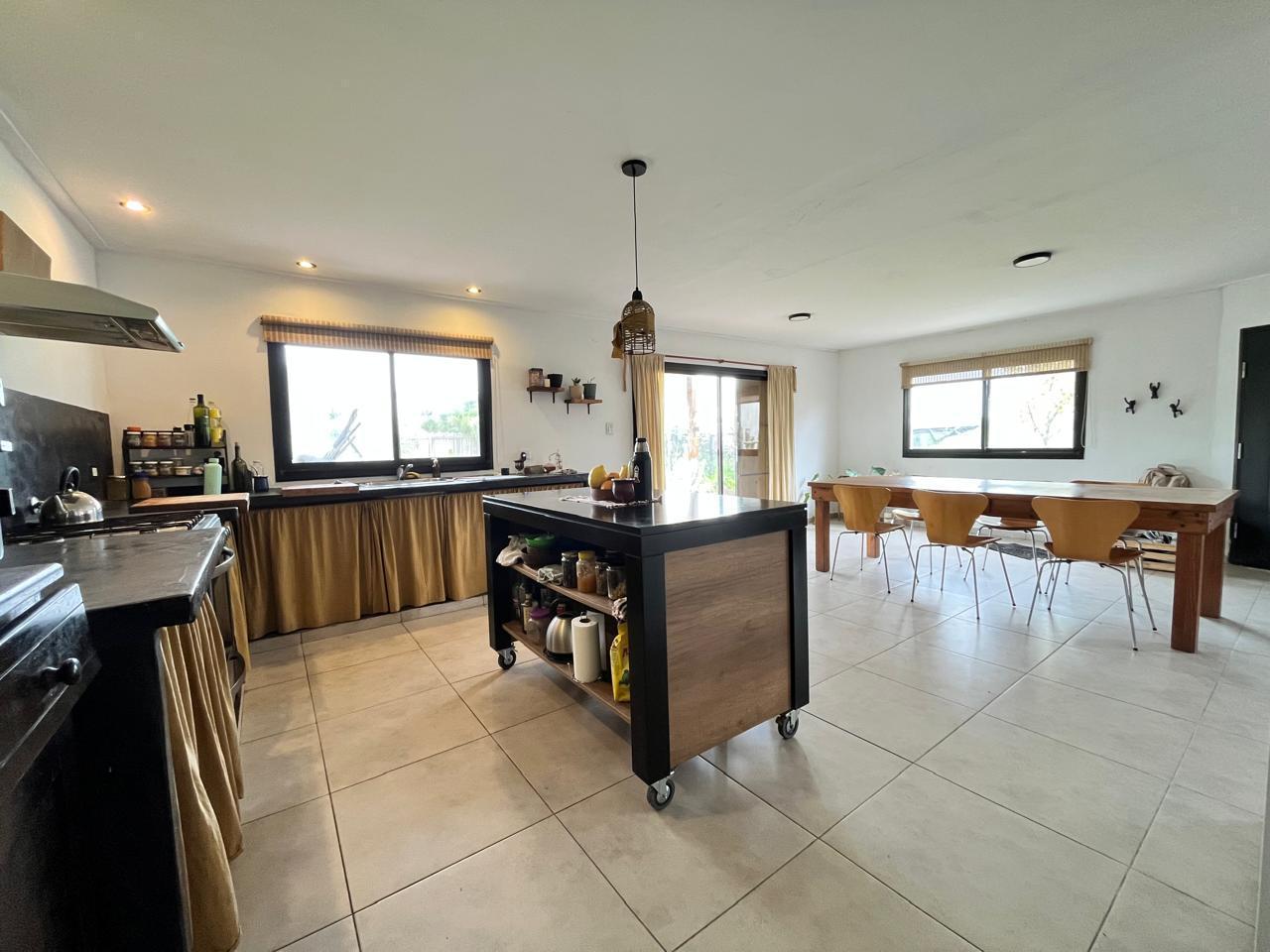Foto de Casa en venta en Arana, imagen 2