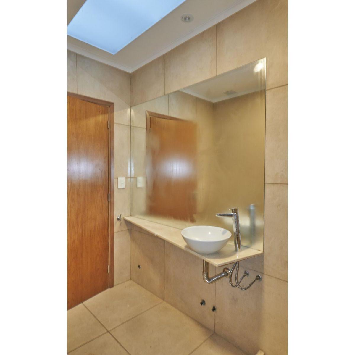 Foto de CASA DE 3 DORMITORIOS CON COCHERA, GALERÍA Y PISCINA, imagen 4